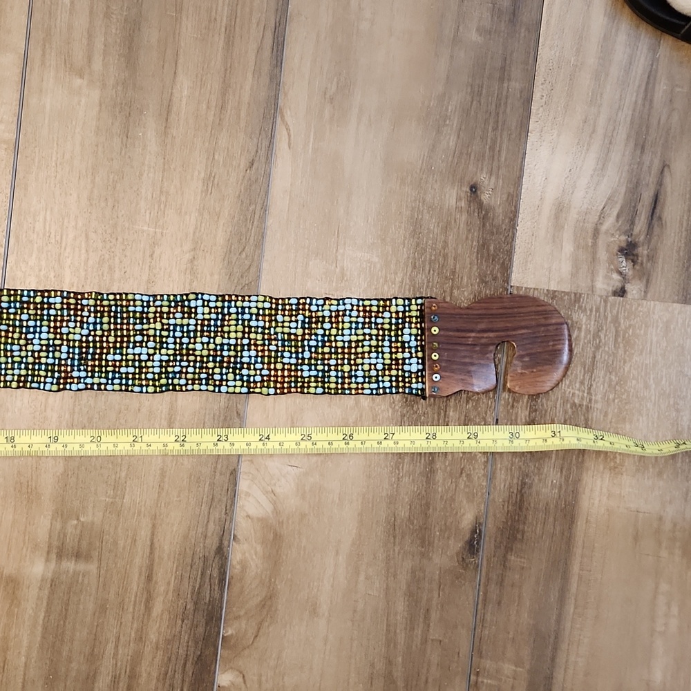 Beaded stretchy belt with wooden clasp closure Boho Festival 70's Hippie - Picture 9 of 10